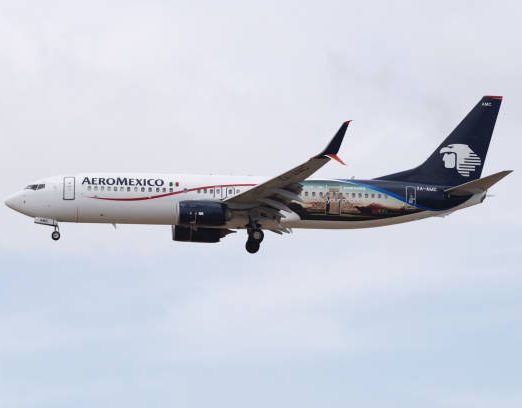 An AeroMéxico airplane in flight